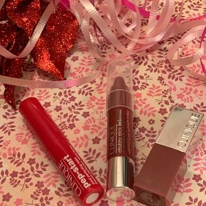 Clinque Small Lipstick bundle, Authentic, New